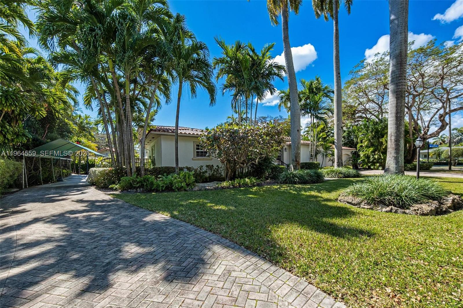 5990 SW 83rd St South Miami, FL 33143