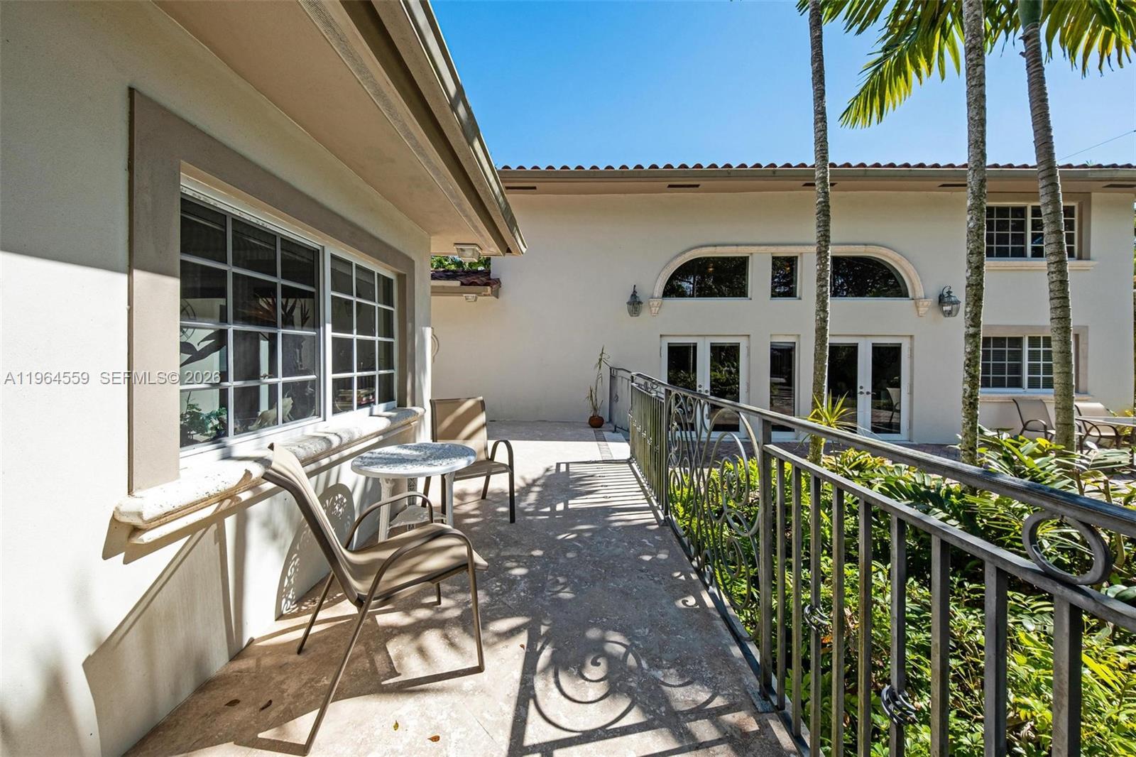 5990 SW 83rd St South Miami, FL 33143