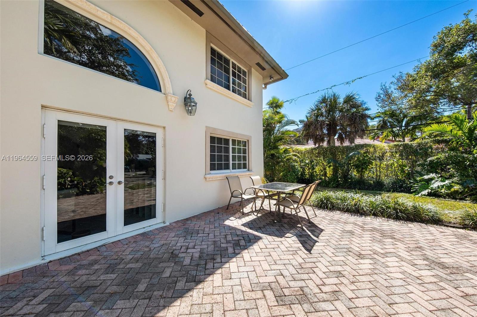 5990 SW 83rd St South Miami, FL 33143