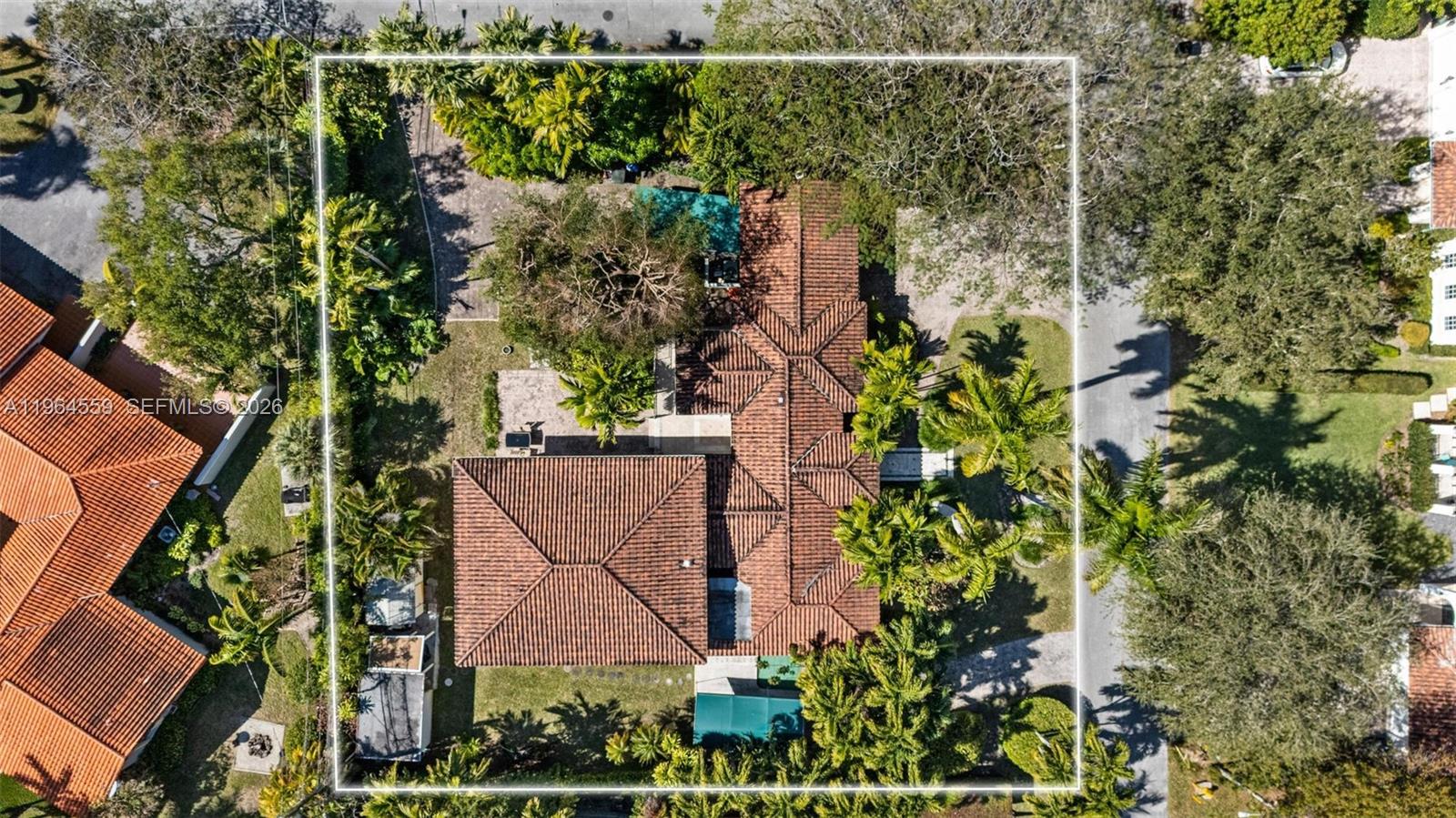 5990 SW 83rd St South Miami, FL 33143