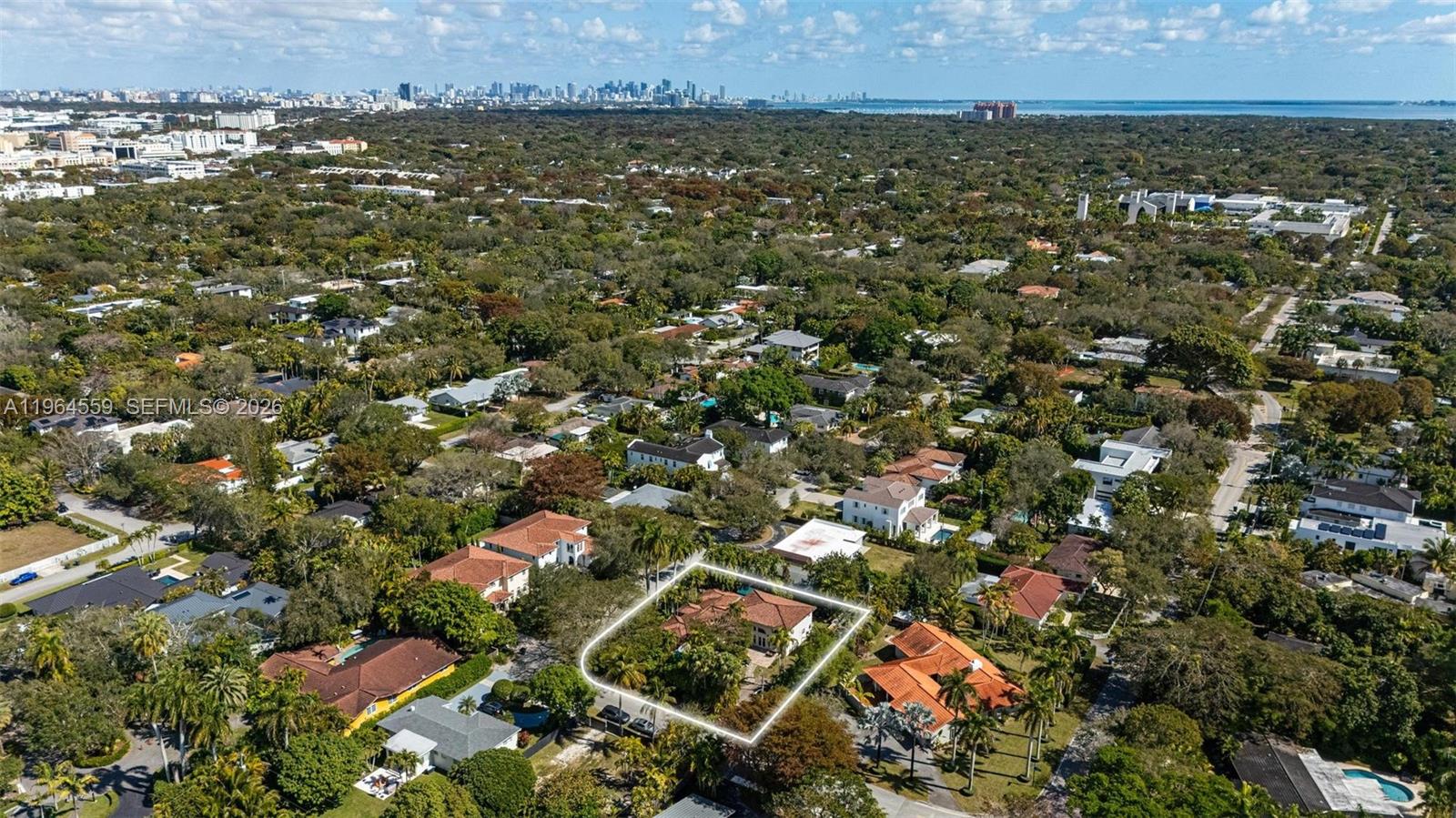 5990 SW 83rd St South Miami, FL 33143