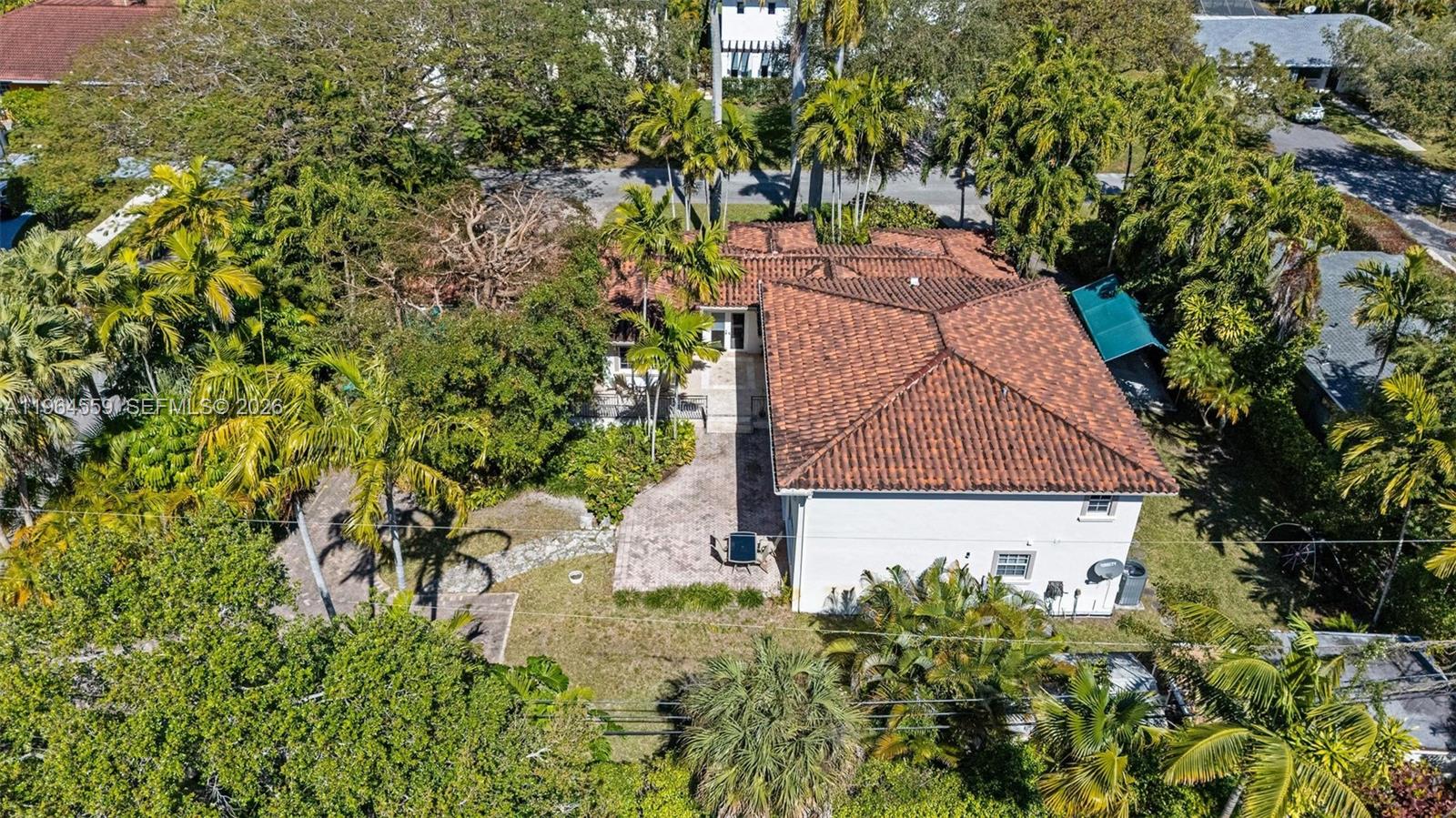 5990 SW 83rd St South Miami, FL 33143