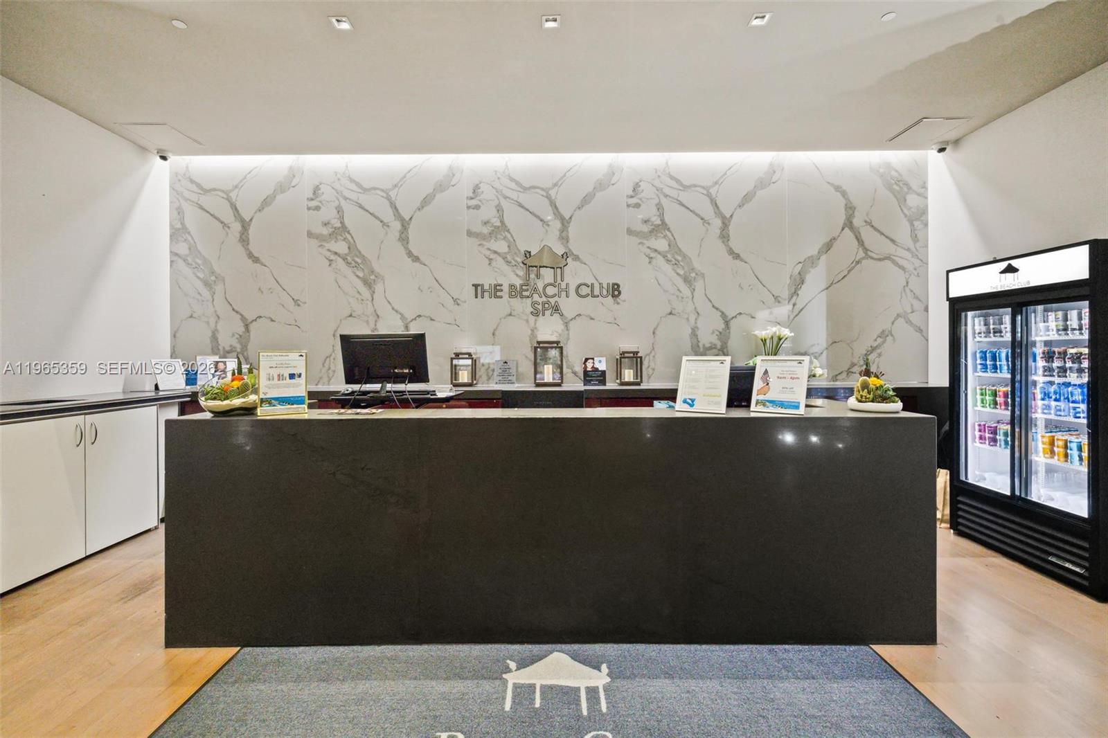 image Beach Club 210