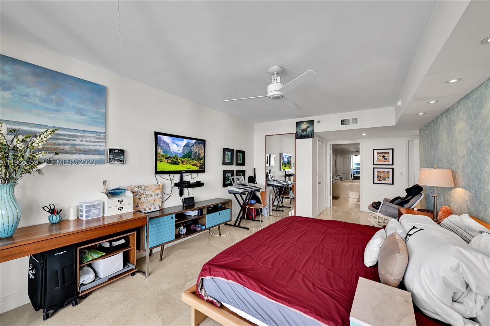 image Beach Club 238