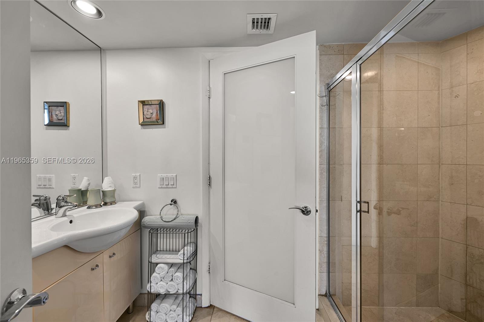 image Beach Club 241