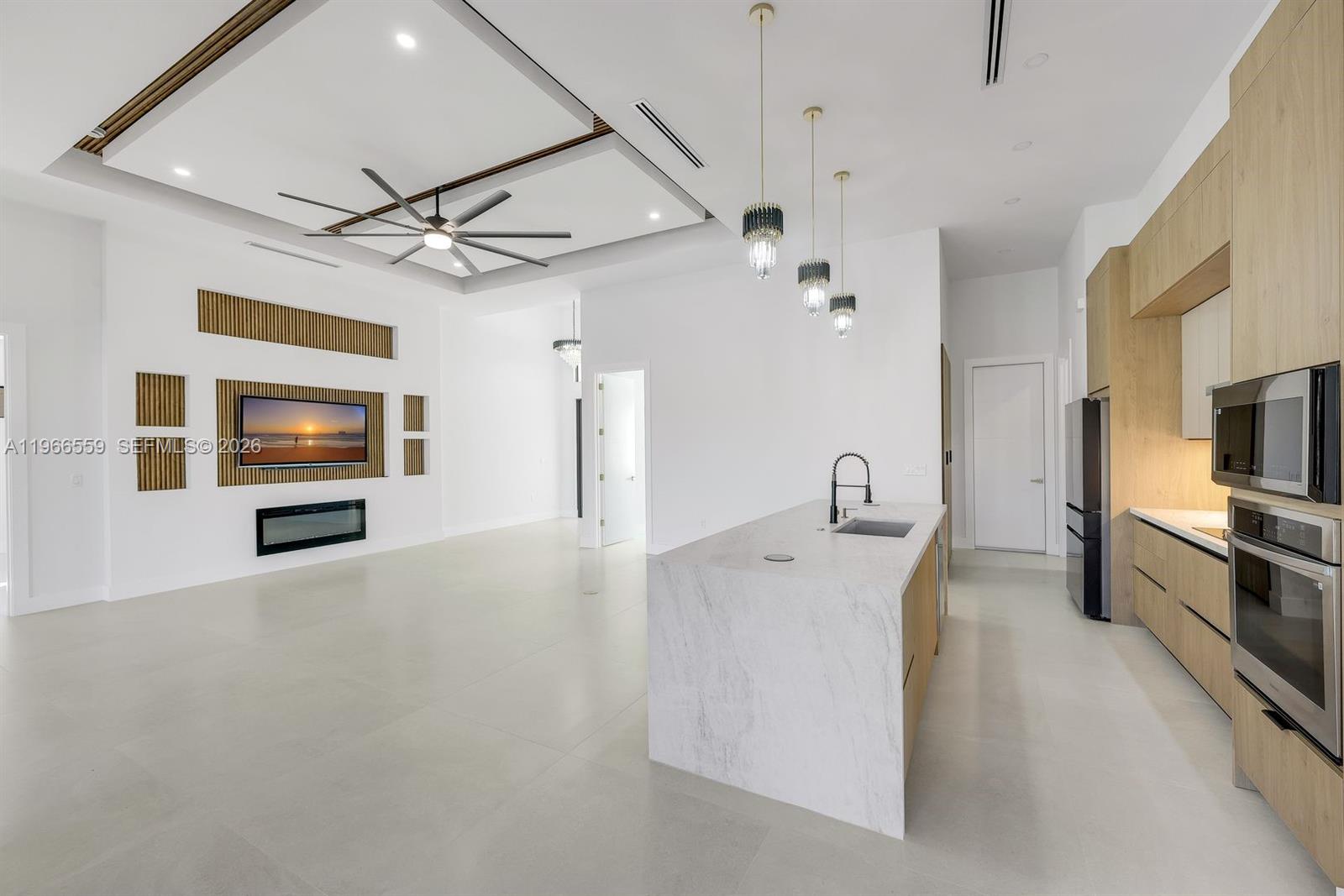 141 Se 21st St Cape Coral, FL 33909