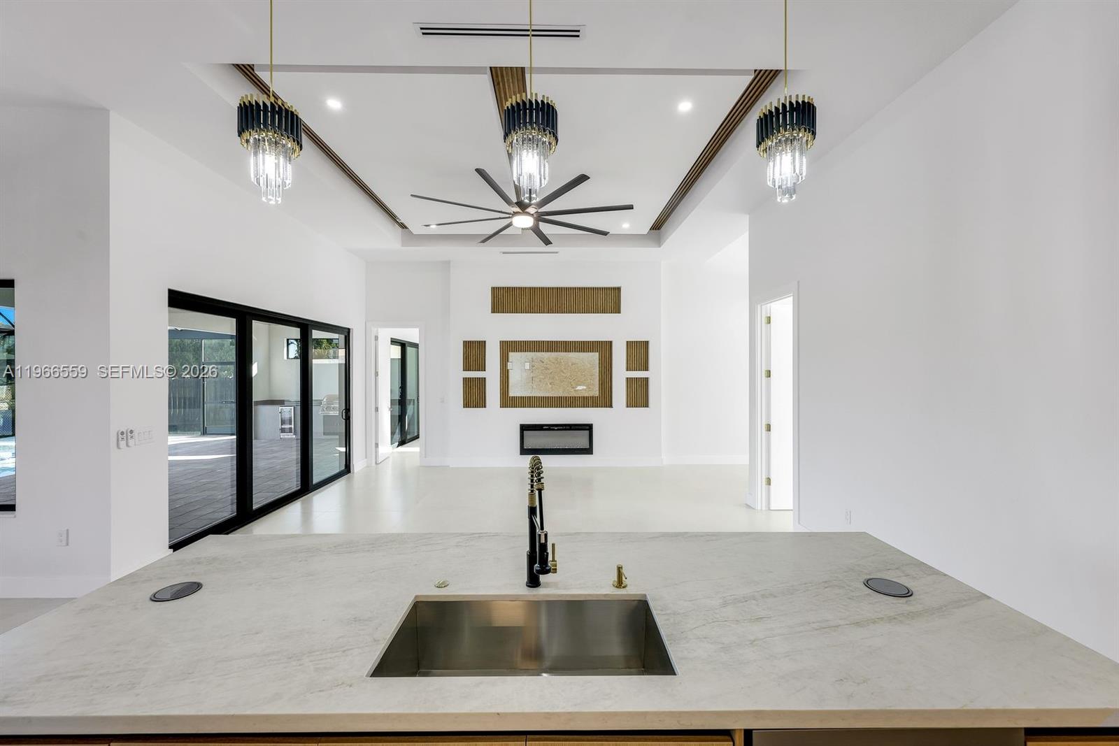 141 Se 21st St Cape Coral, FL 33909