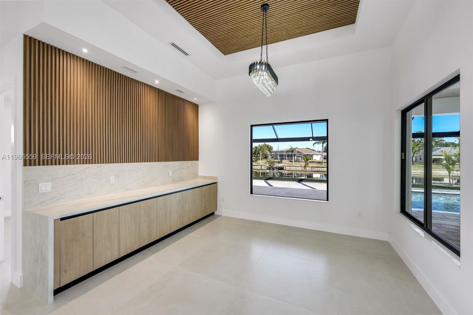 141 Se 21st St Cape Coral, FL 33909