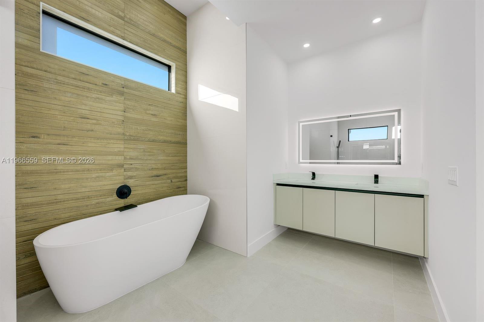 141 Se 21st St Cape Coral, FL 33909