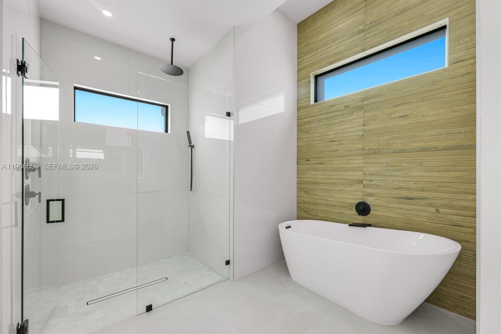 141 Se 21st St Cape Coral, FL 33909