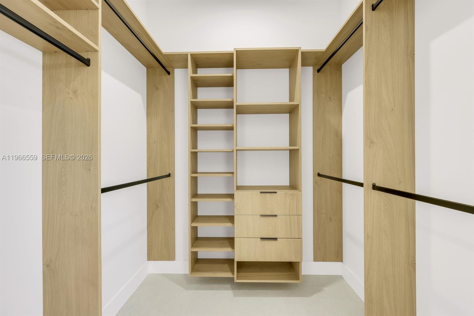 141 Se 21st St Cape Coral, FL 33909