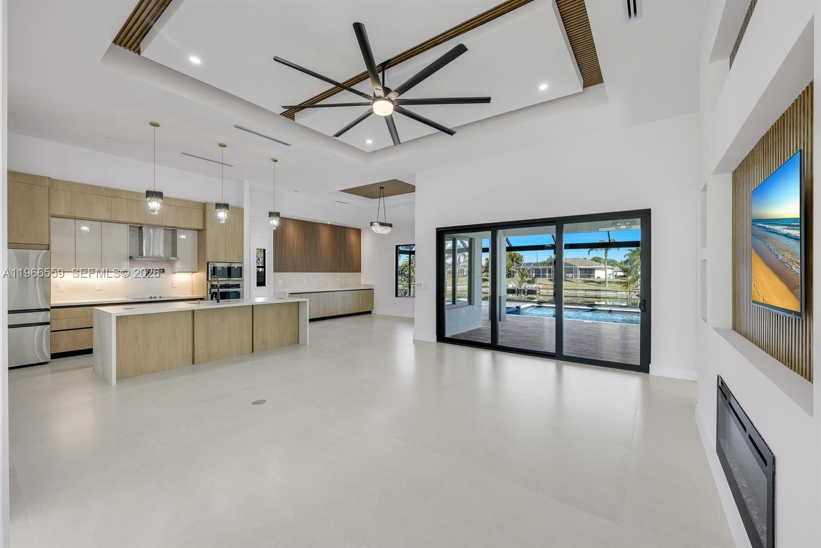 141 Se 21st St Cape Coral, FL 33909