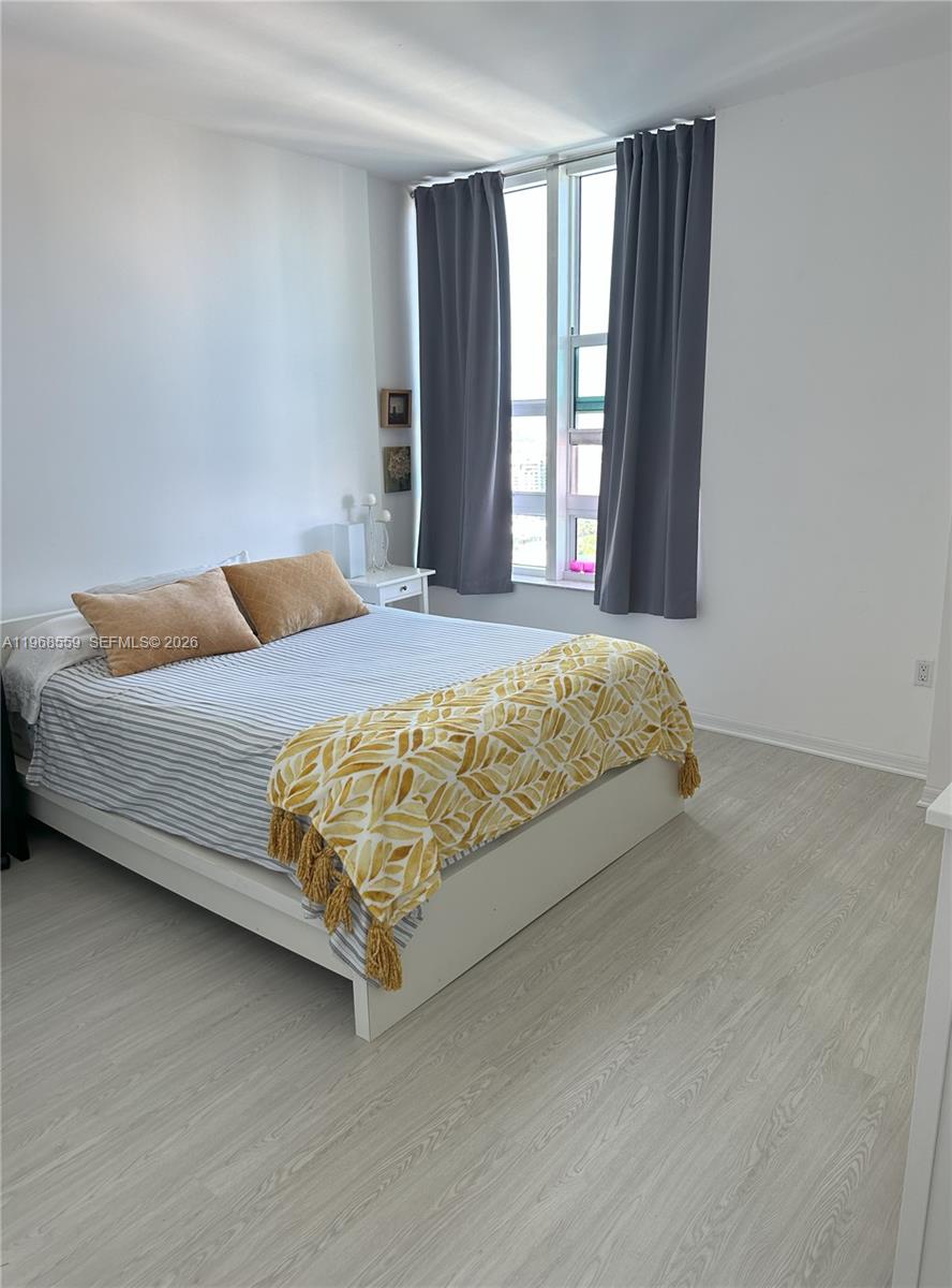 image The Plaza on Brickell West5