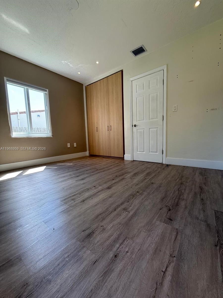 235 NE 46th St Miami, FL 33137