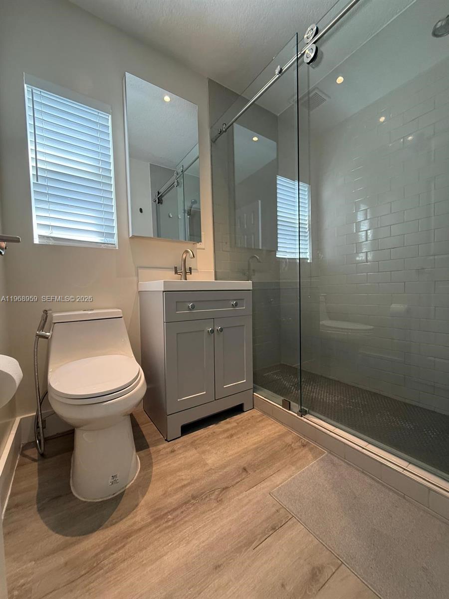 235 NE 46th St Miami, FL 33137