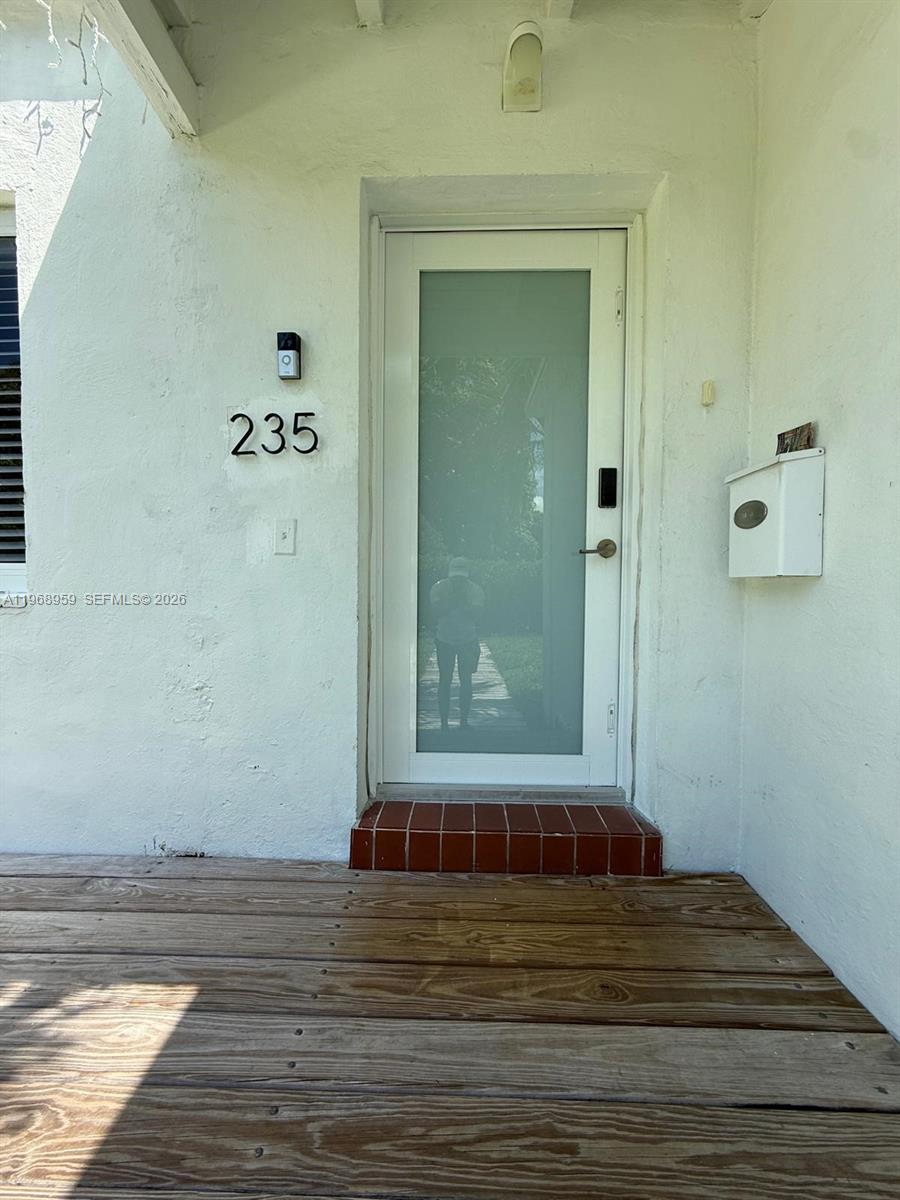 235 NE 46th St Miami, FL 33137