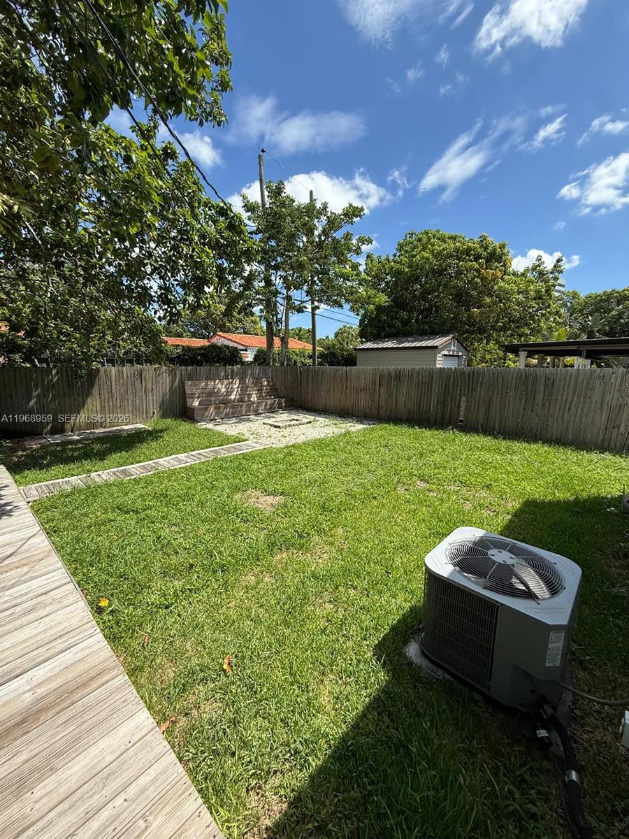 235 NE 46th St Miami, FL 33137