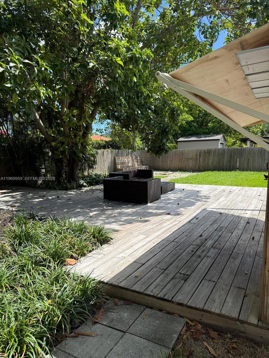 235 NE 46th St Miami, FL 33137