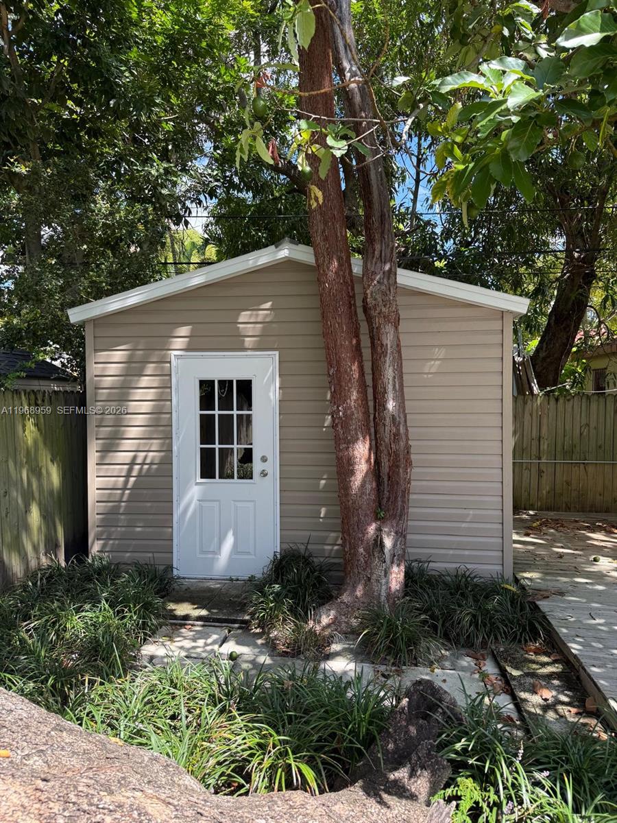 235 NE 46th St Miami, FL 33137