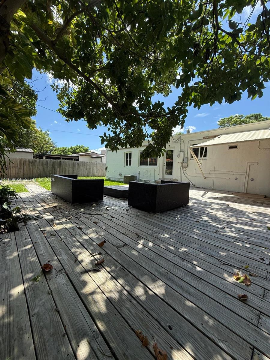 235 NE 46th St Miami, FL 33137