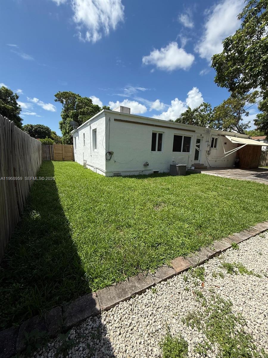 235 NE 46th St Miami, FL 33137