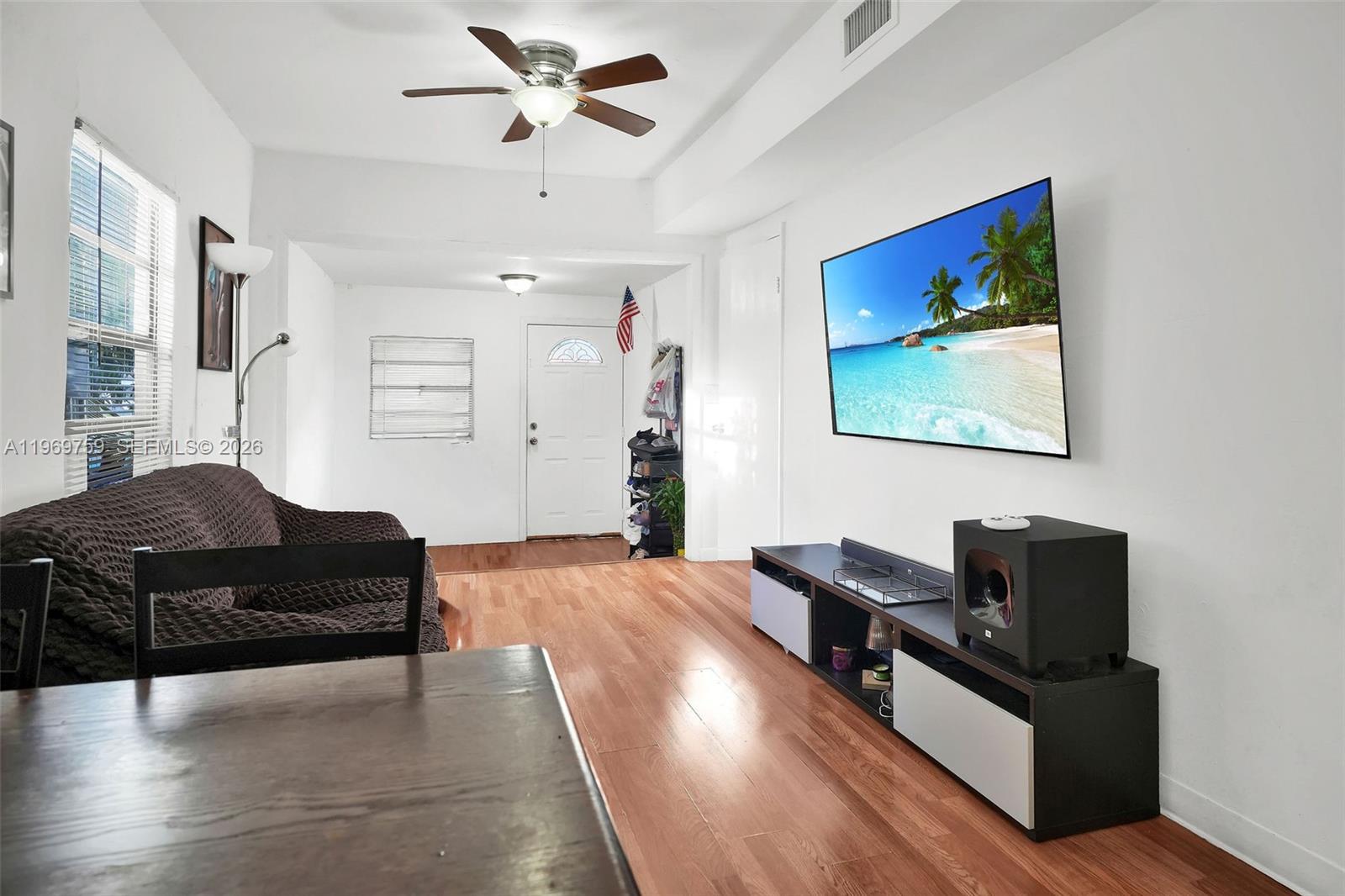 2104 NW 1st Ter Miami, FL 33125