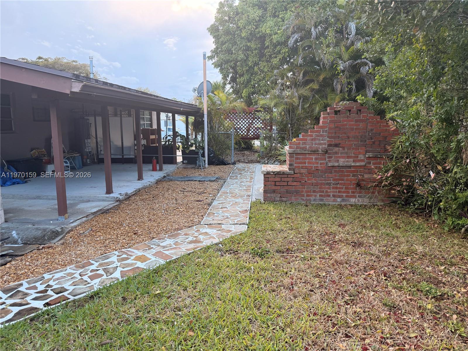 15801 SW 99th Pl Miami, FL 33157