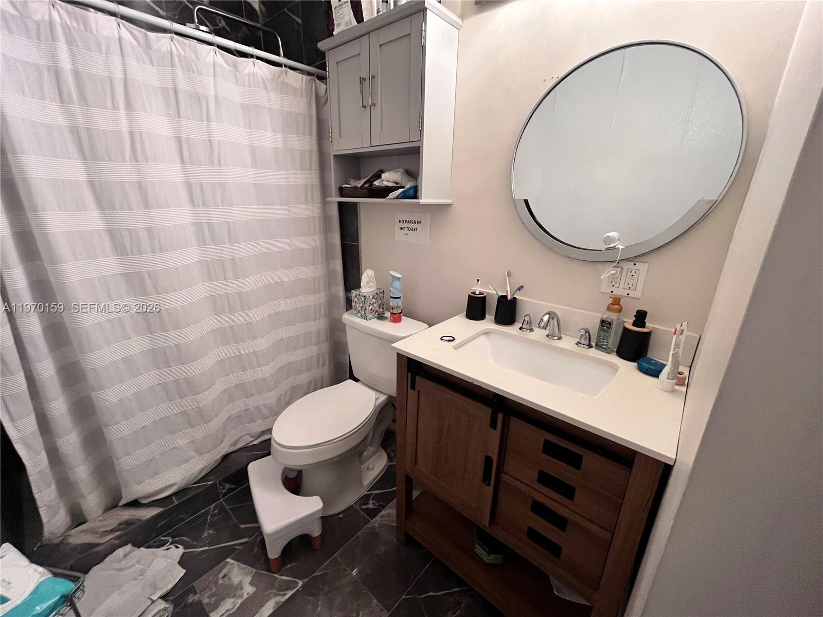 15801 SW 99th Pl Miami, FL 33157