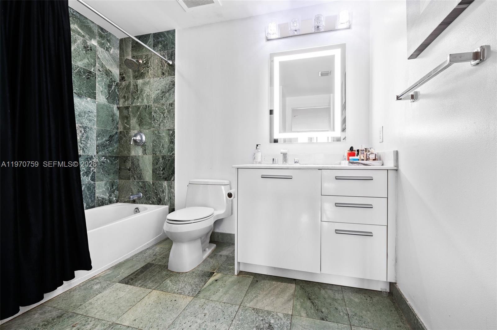 image 1060 Brickell - 105025