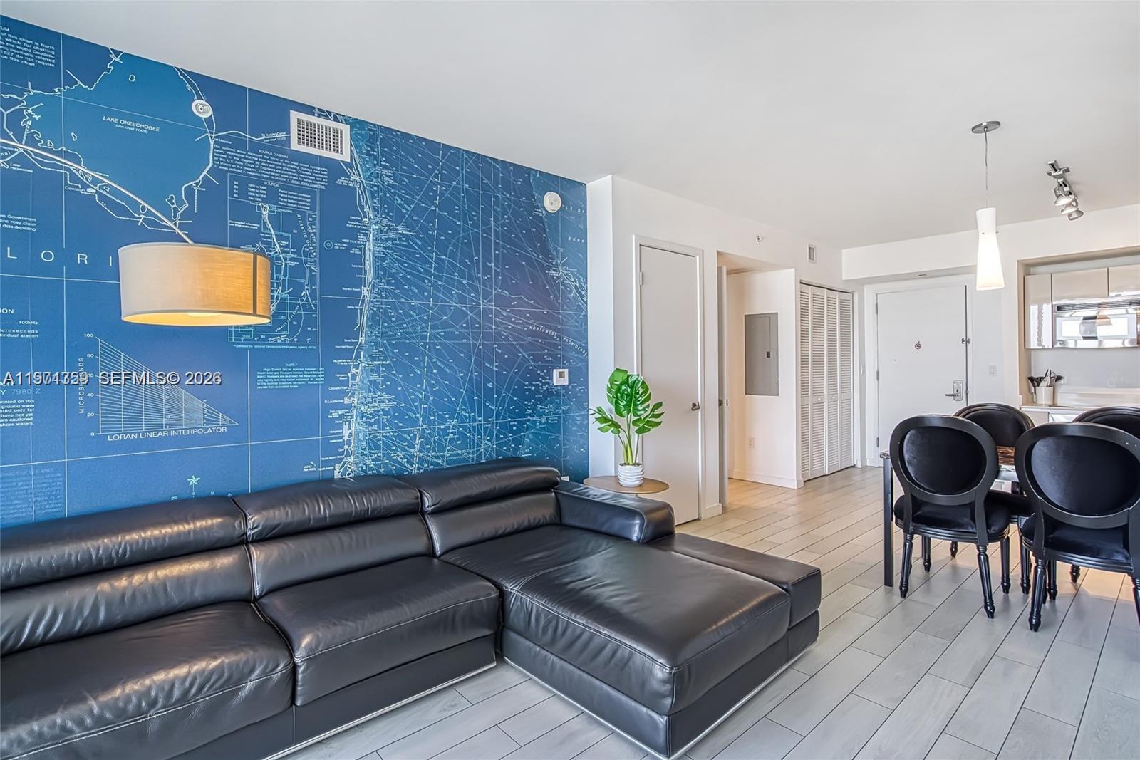 image Beachwalk Condominium12