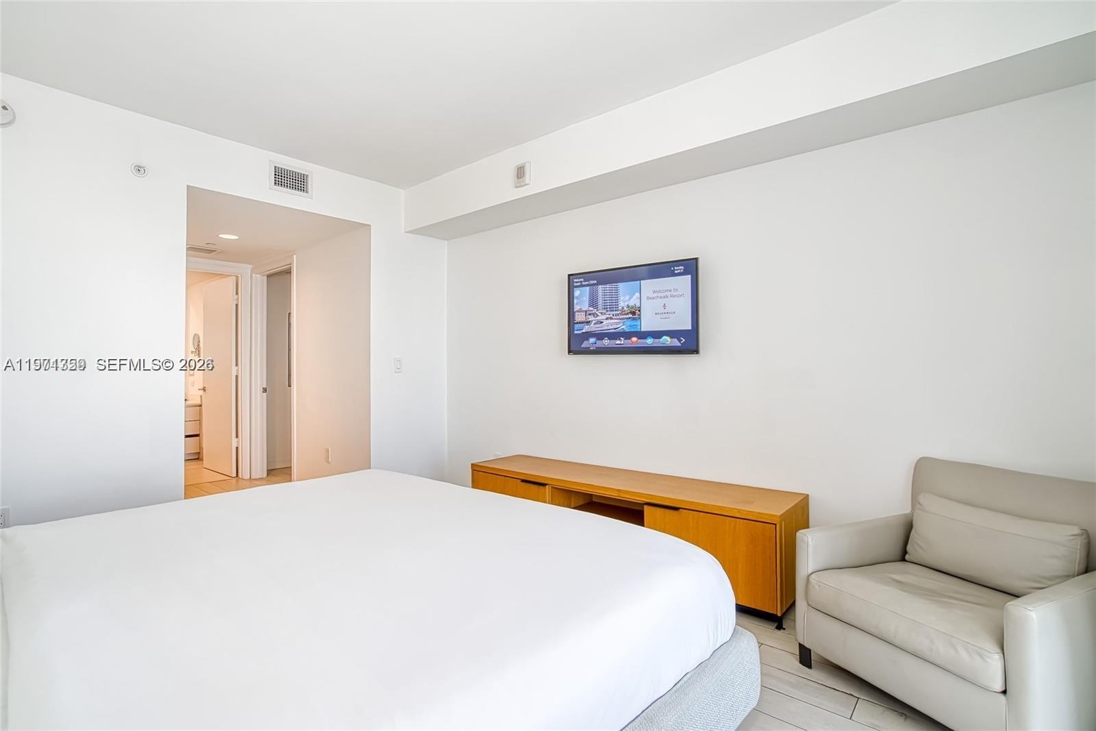 image Beachwalk Condominium29