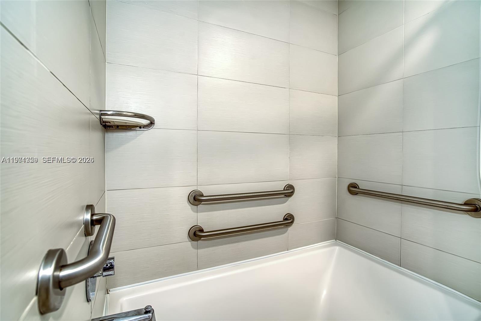 image Beachwalk Condominium34