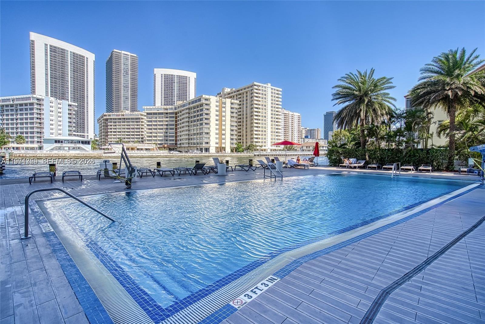 image Beachwalk Condominium5