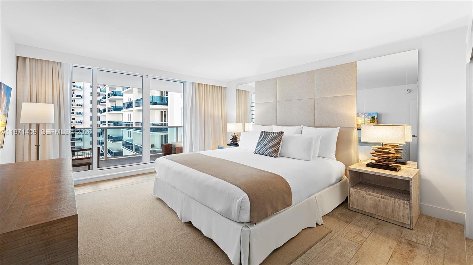 102 24th St #904 Miami Beach, FL 33139