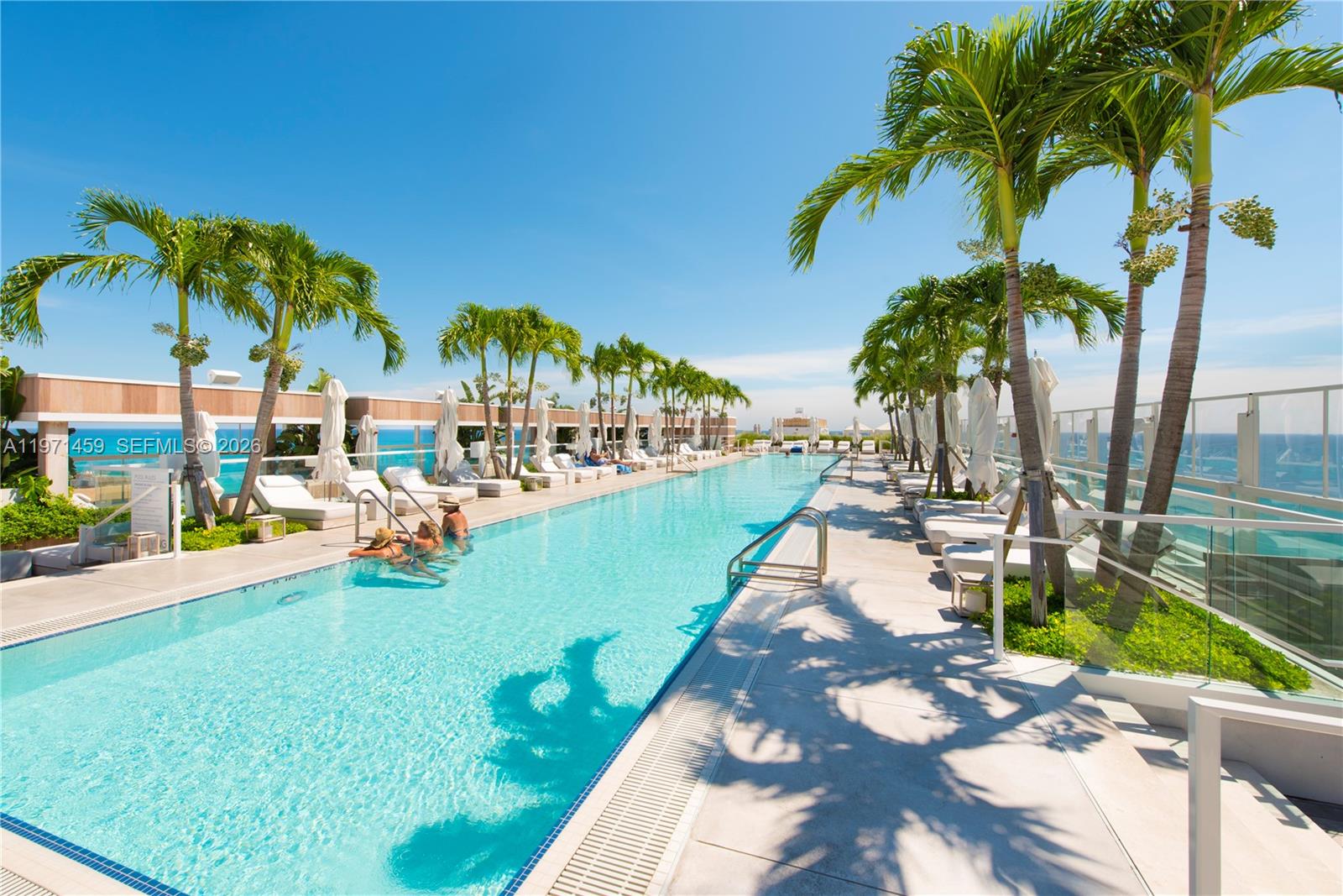 102 24th St #904 Miami Beach, FL 33139