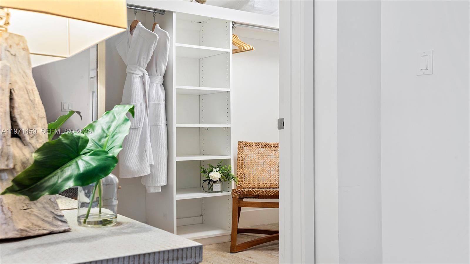 102 24th St #904 Miami Beach, FL 33139