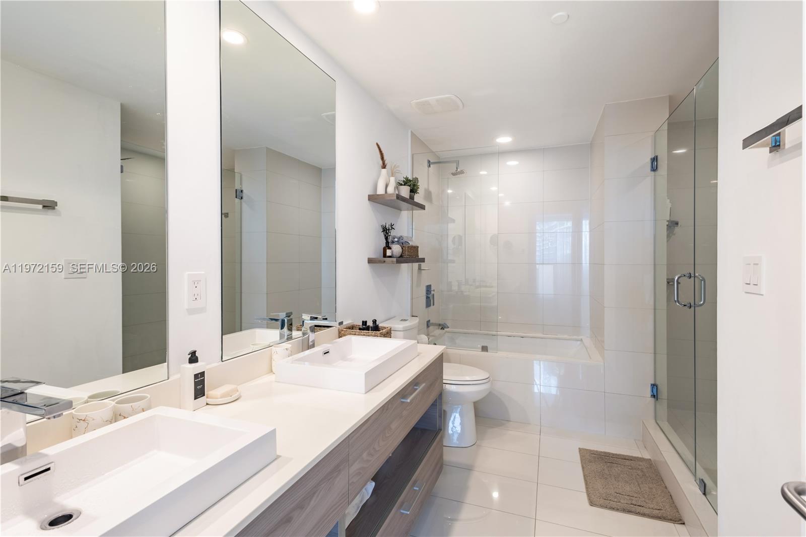 1300 S Miami Ave #2006 Miami, FL 33130