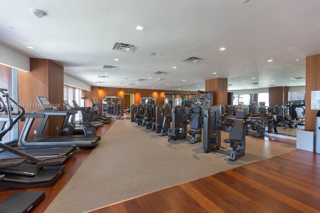 1300 S Miami Ave #2006 Miami, FL 33130