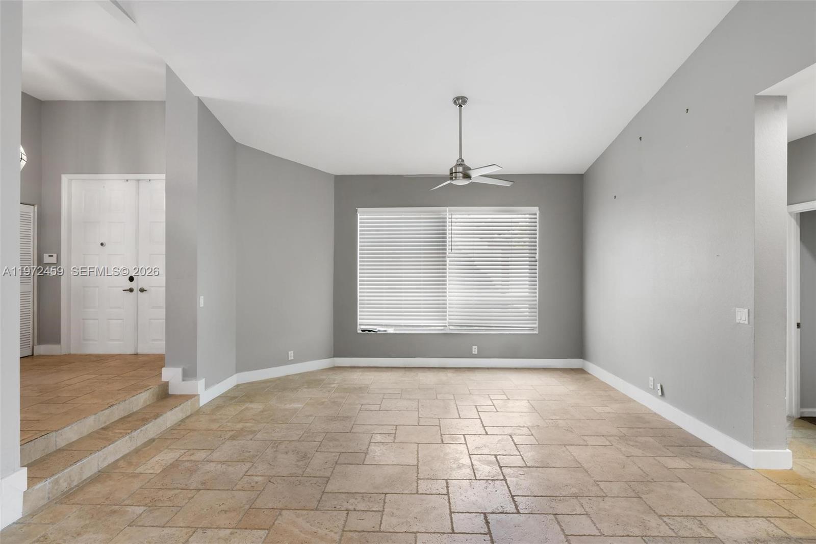 1140 W Bel Aire Dr W #1140 Pembroke Pines, FL 33027