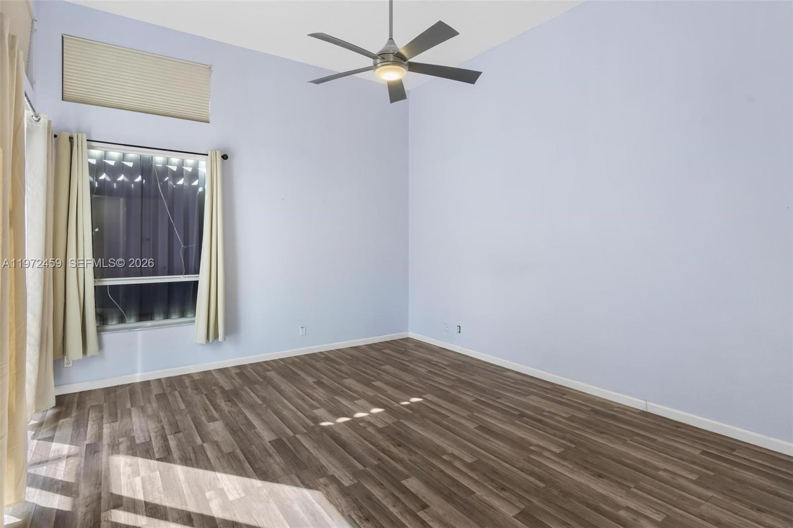 1140 W Bel Aire Dr W #1140 Pembroke Pines, FL 33027