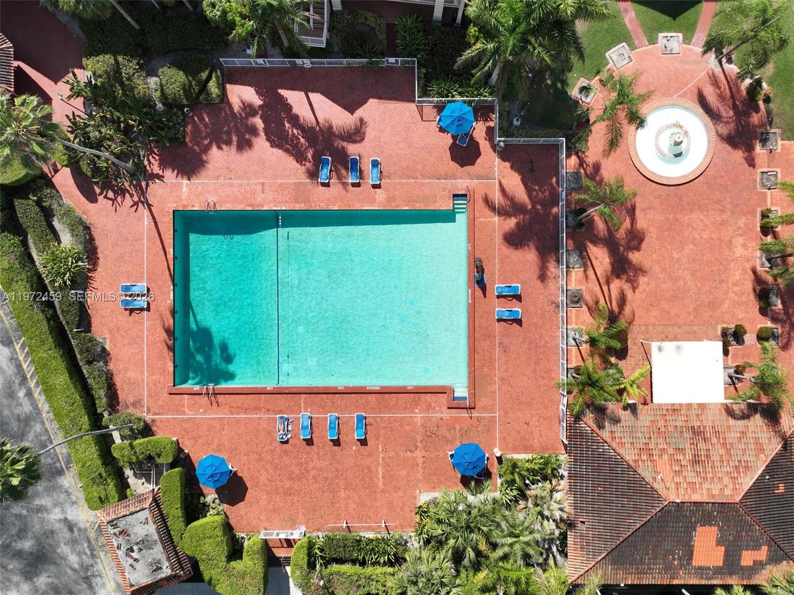 1140 W Bel Aire Dr W #1140 Pembroke Pines, FL 33027