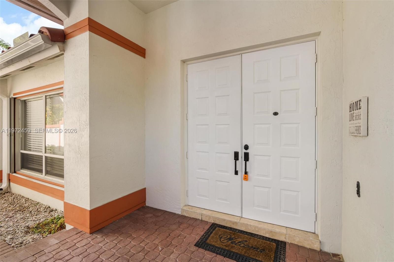 1140 W Bel Aire Dr W #1140 Pembroke Pines, FL 33027