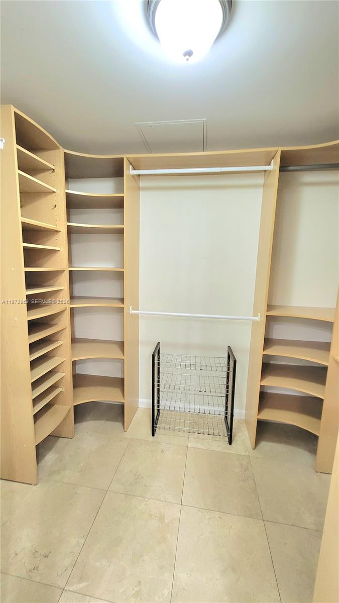 image Beach Club 110