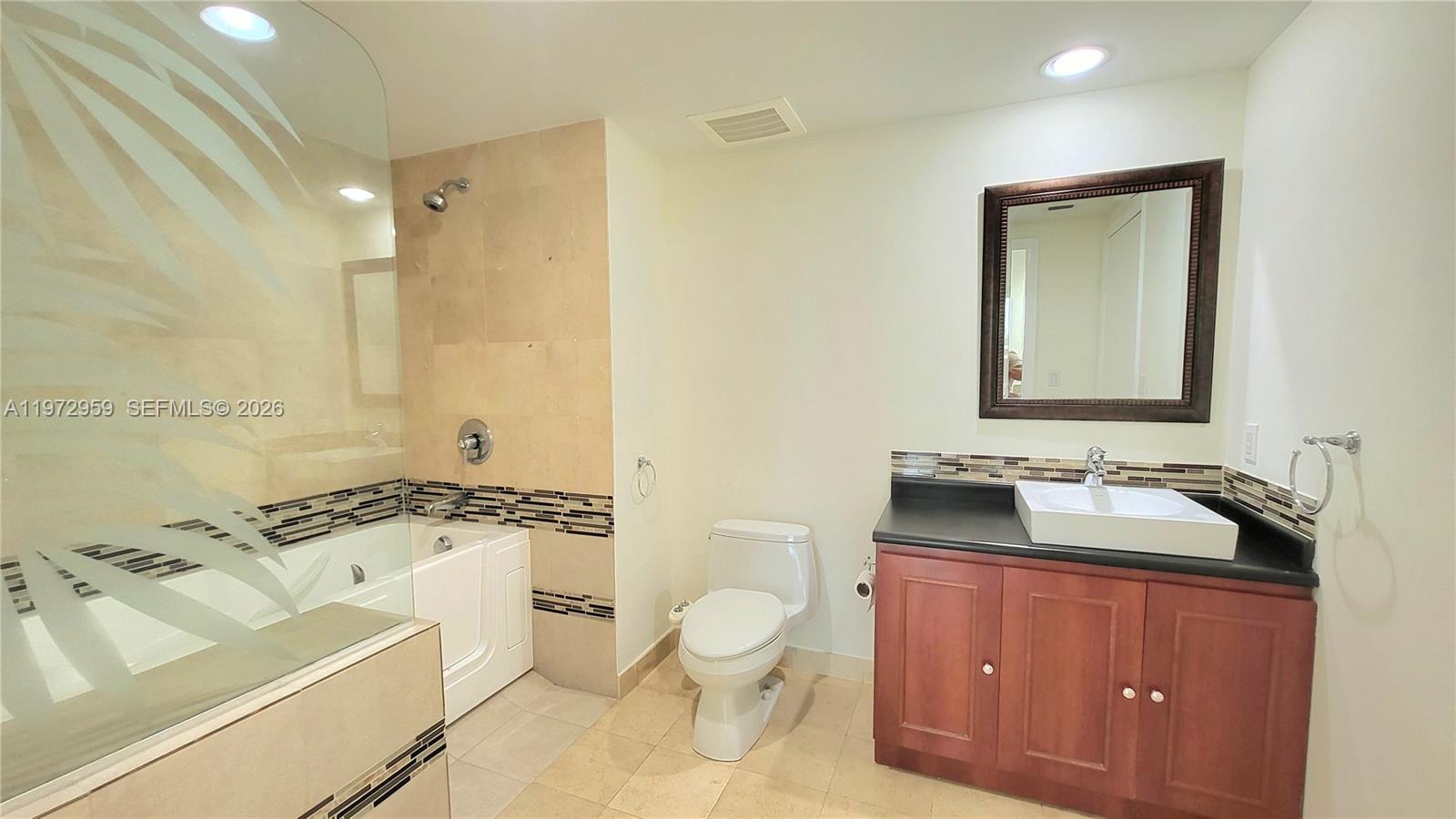 image Beach Club 111