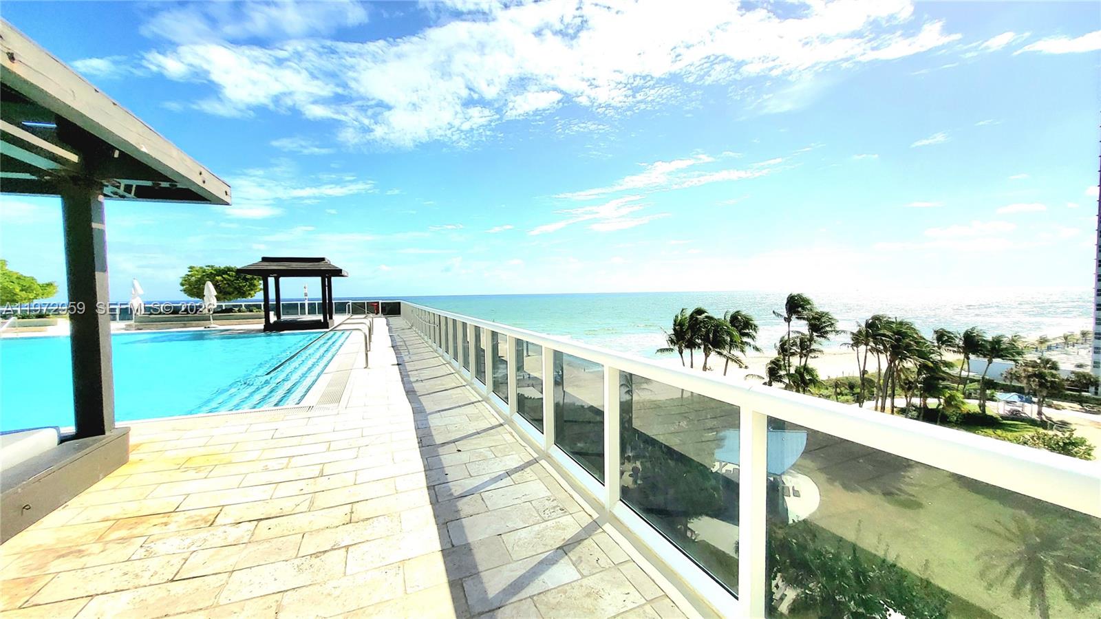 image Beach Club 141