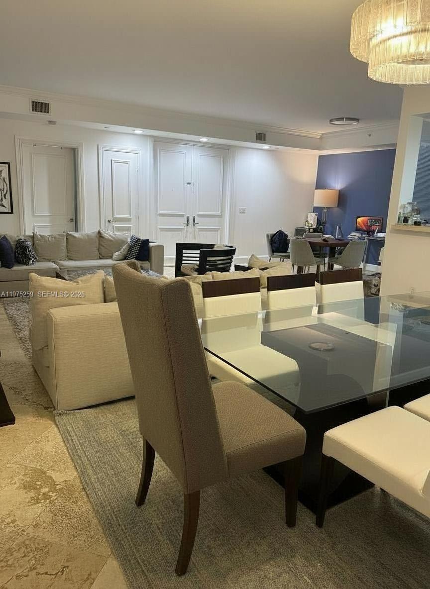 735 Crandon Blvd #303 Key Biscayne, FL 33149