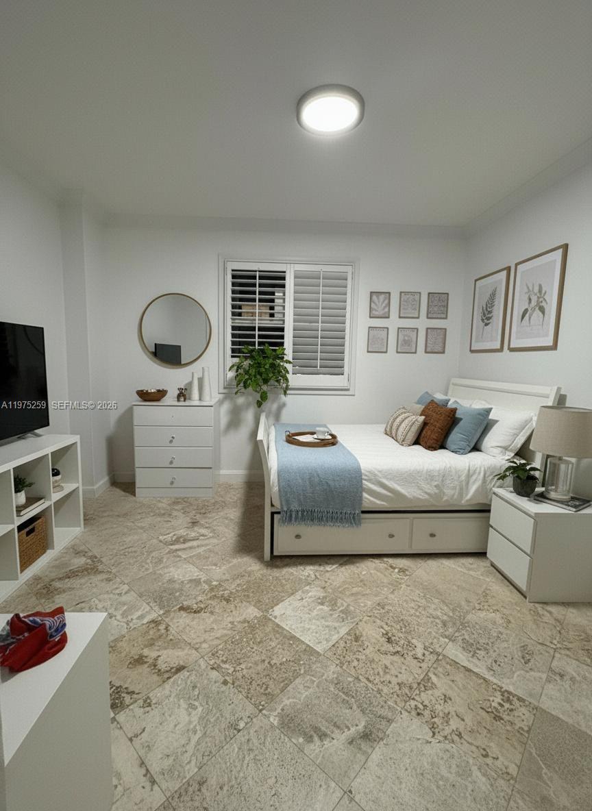 735 Crandon Blvd #303 Key Biscayne, FL 33149