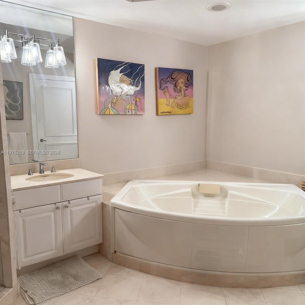 735 Crandon Blvd #303 Key Biscayne, FL 33149