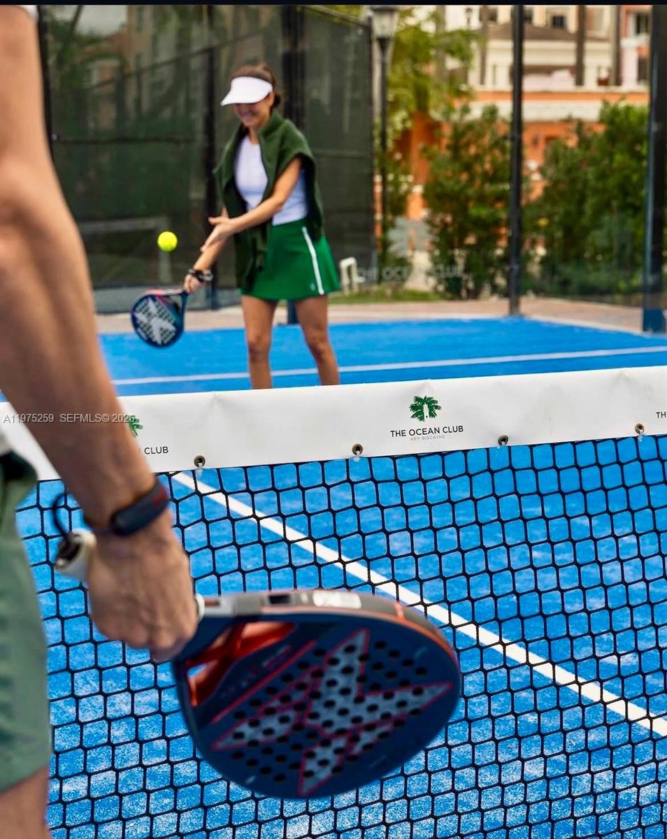 735 Crandon Blvd #303 Key Biscayne, FL 33149