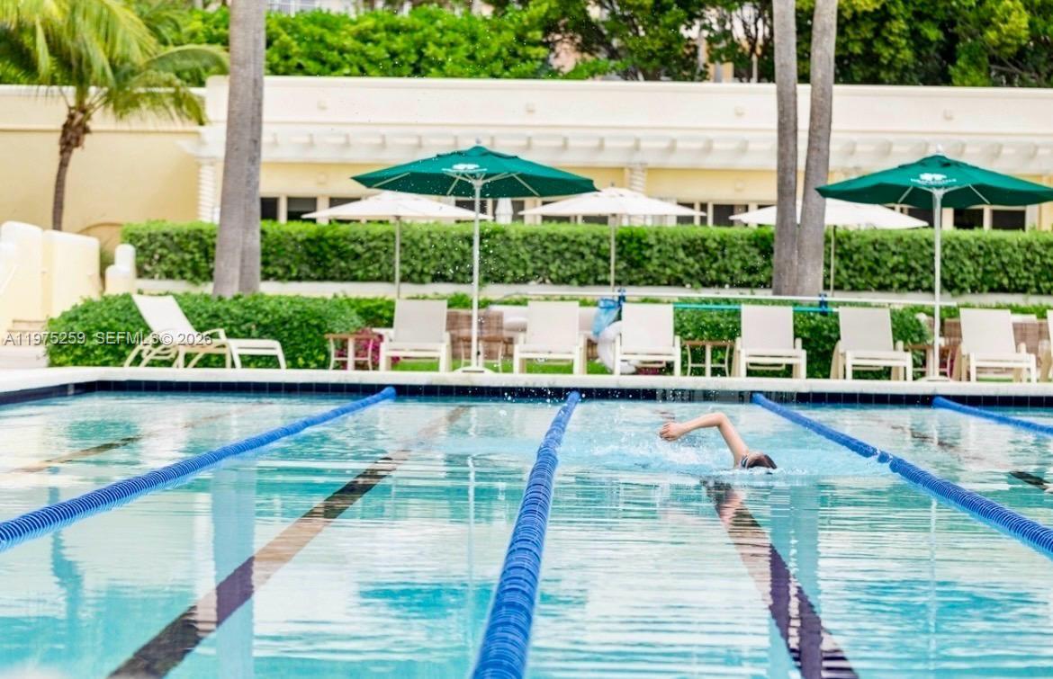 735 Crandon Blvd #303 Key Biscayne, FL 33149